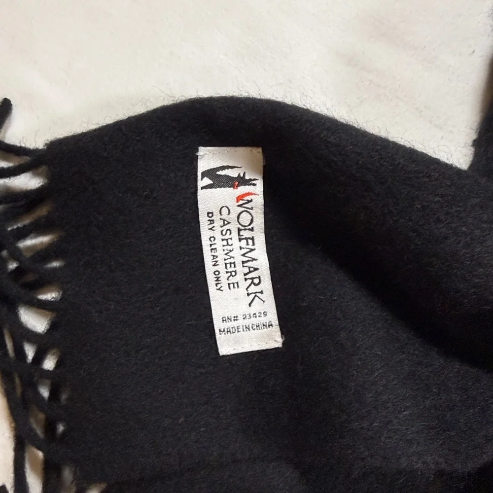 Elegant Black Fringed Women's Scarf